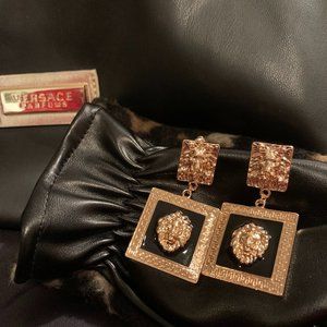 Gorgeous Baroque Lions Head Earrings in Black & Gold